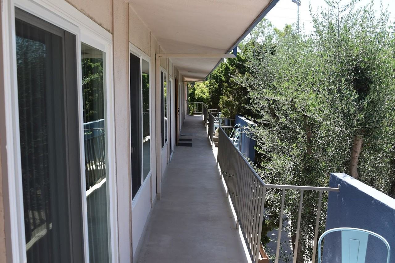 Ocean Villas - Photo 4 of 14