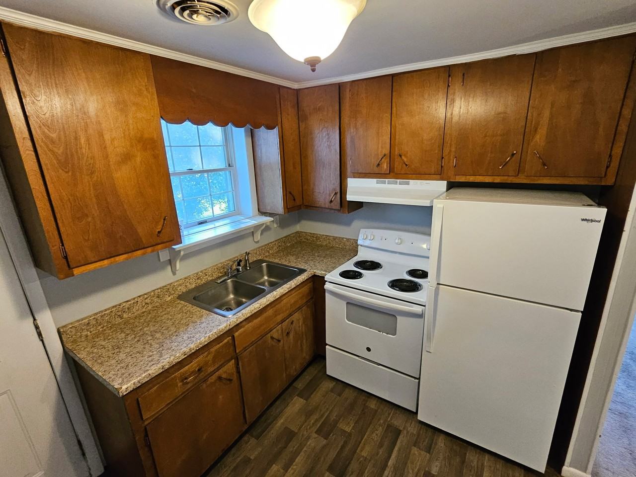 43998 Sandy Bottom Rd #4 - Photo 2 of 8