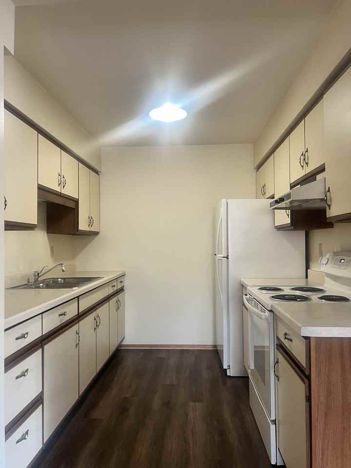 227 N 1st St #227-2 - Photo 7 of 23
