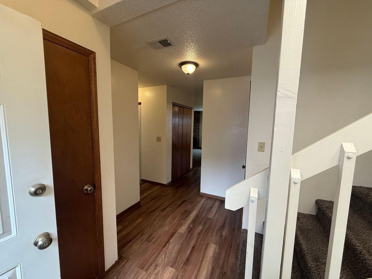 5809 18th St - Photo 4 of 35