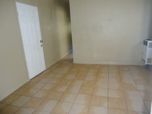 914 W 41st St - Photo 2 of 6