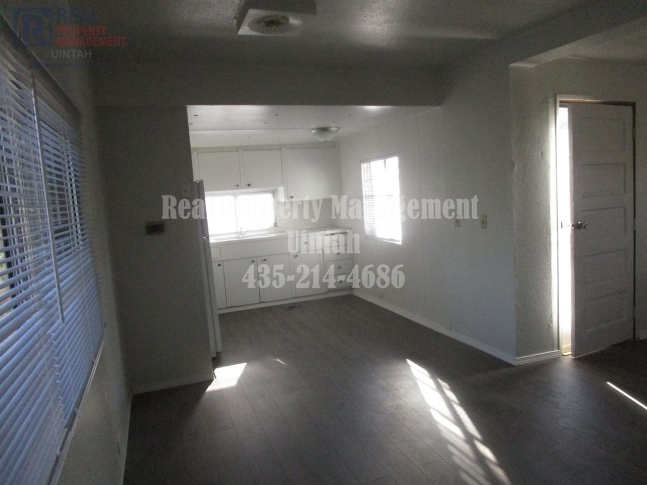 85 N 300 E - Photo 3 of 10