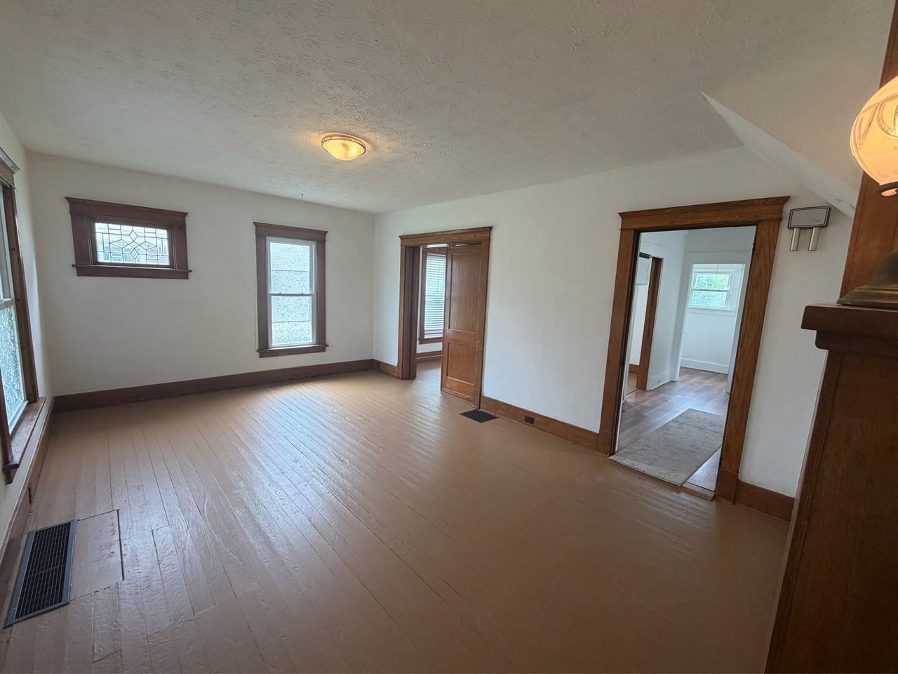 316 Bonnie Brae Ave Se #1 - Photo 3 of 13