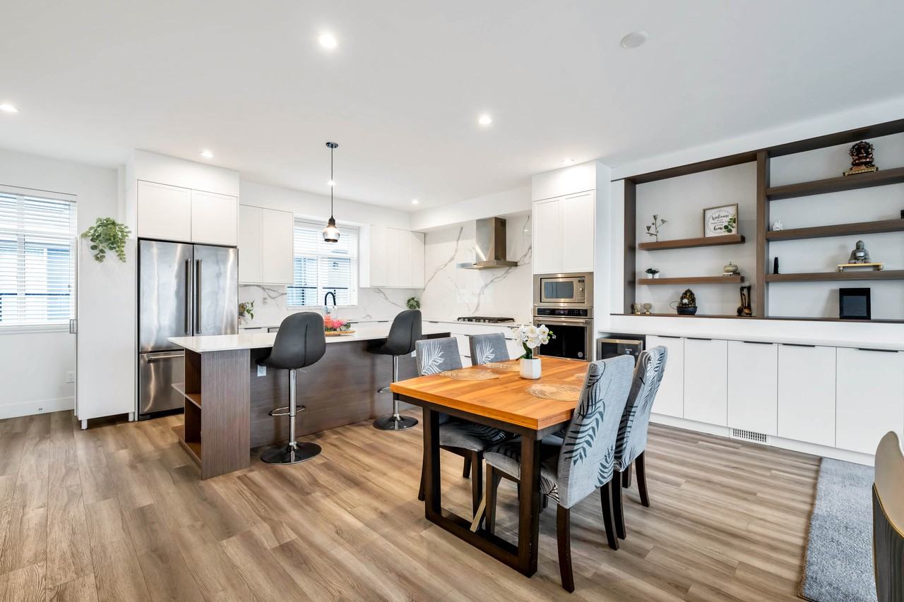 10488 124 Street - Photo 4 of 31