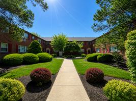 featured image of 3024 W Queen Ln