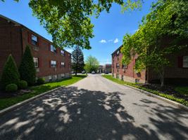 featured image of 3024 W Queen Ln