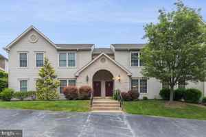featured image of 136 Hiddenwood Dr #1