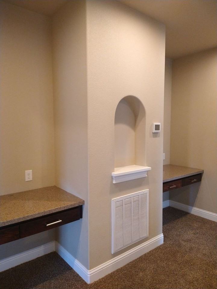 1377 Browning St #B - Photo 5 of 17