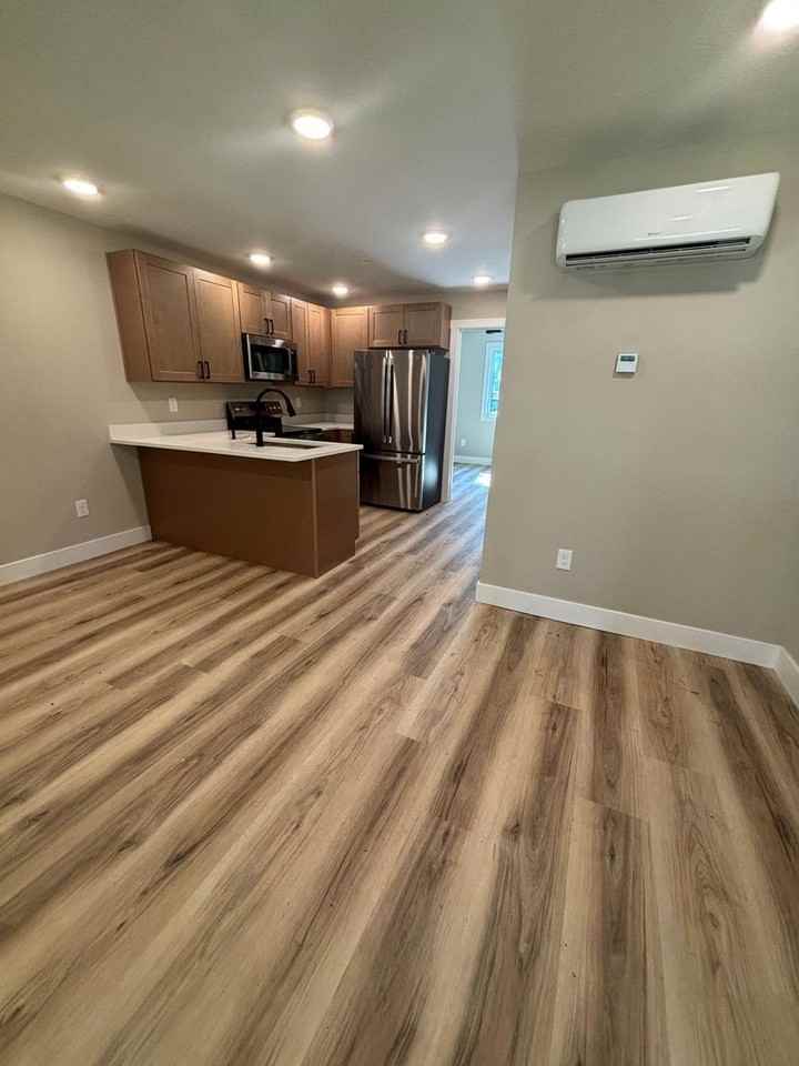 Sycamore Apartments - Photo 3 of 11