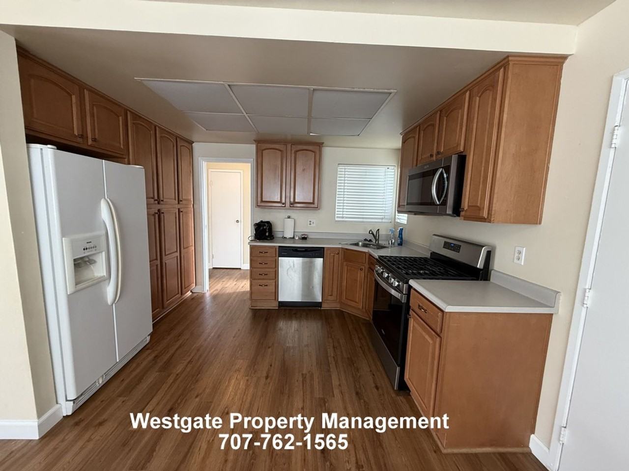 1729 Kearny St - Photo 3 of 17