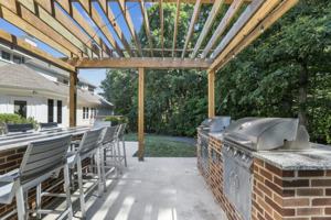 featured image of 8500 Summit View Rd