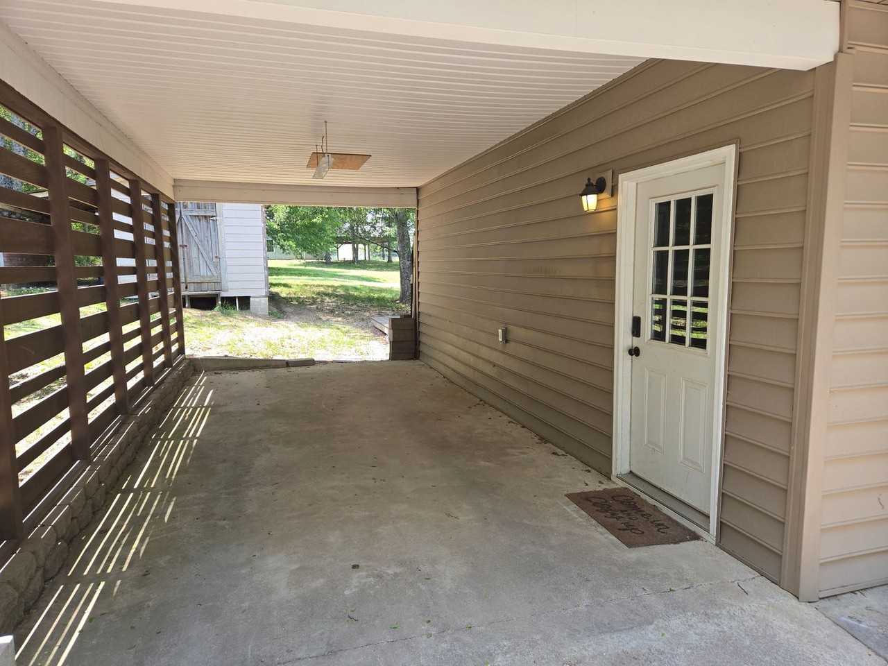 285 County Road 1387 - Photo 2 of 28