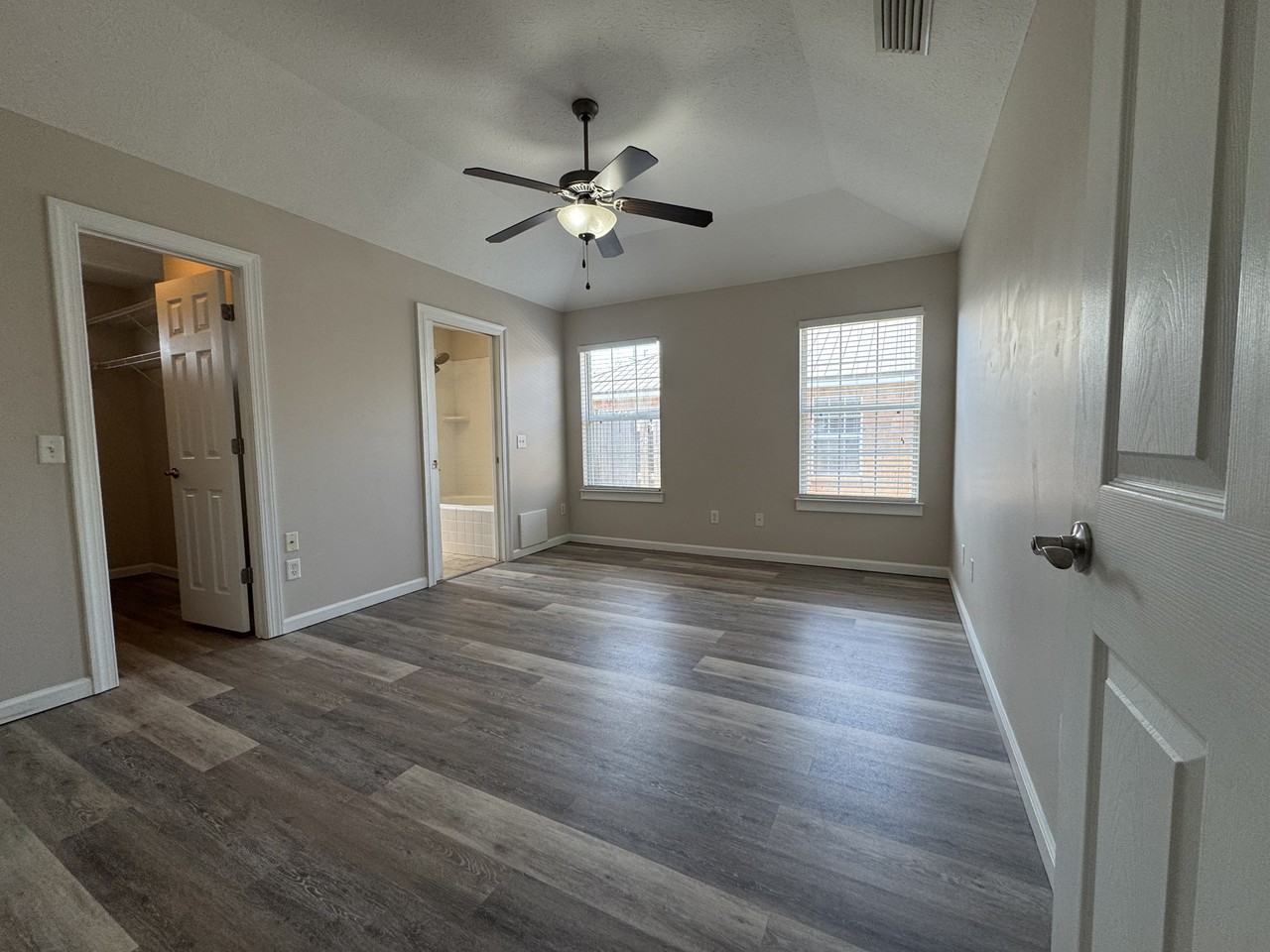 3545 Brentwood Pl #1 - Photo 6 of 21