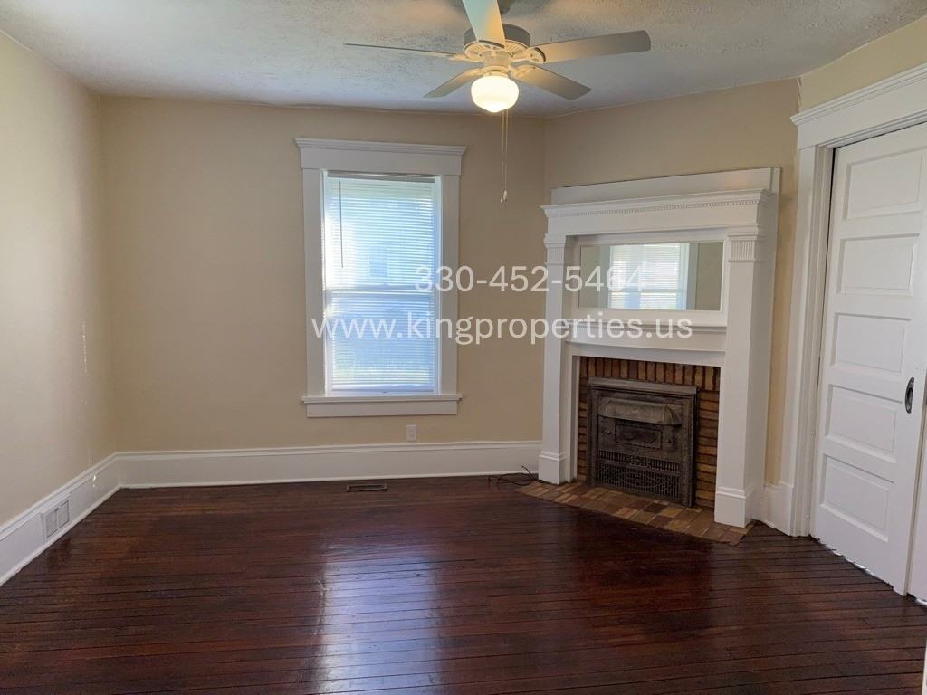 418 Lincoln Ave Nw #1 - Photo 7 of 7