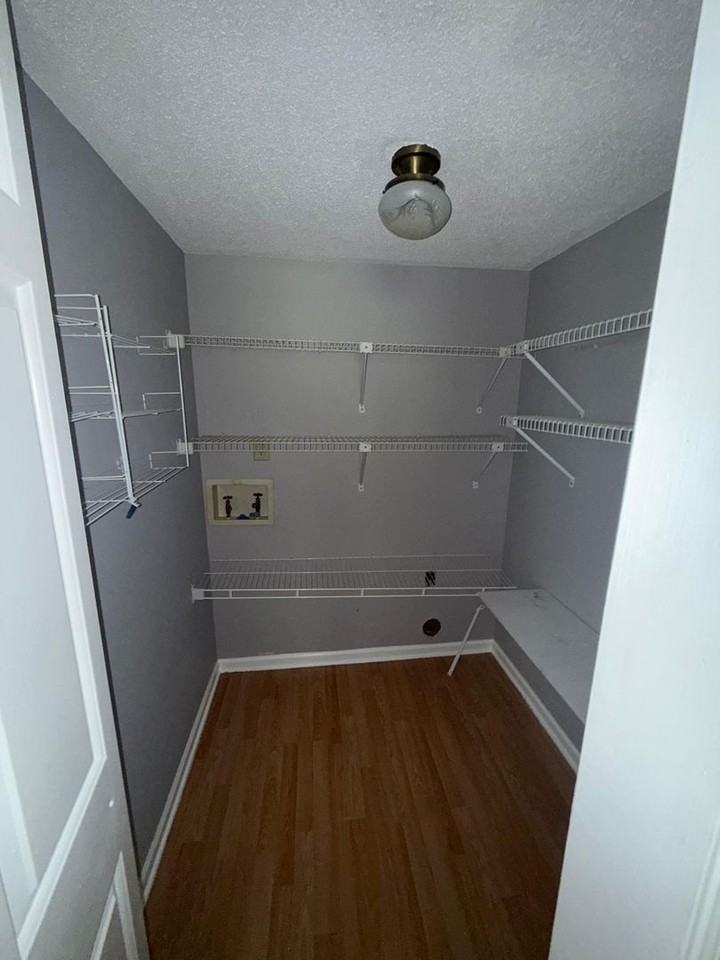 4704 Lawndale Dr #B - Photo 7 of 12