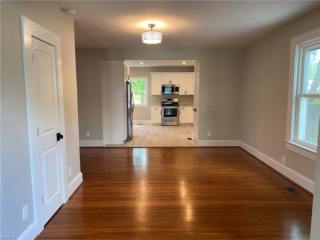 316 Roselynn Ln #1 - Photo 4 of 12