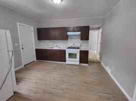 featured image of 4 Lake Ave #1