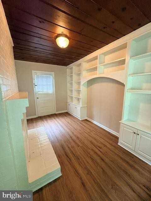 5909 Gloucester Ave #1 - Photo 3 of 20