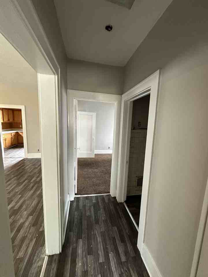 330 W 14th St #1 - Photo 6 of 13