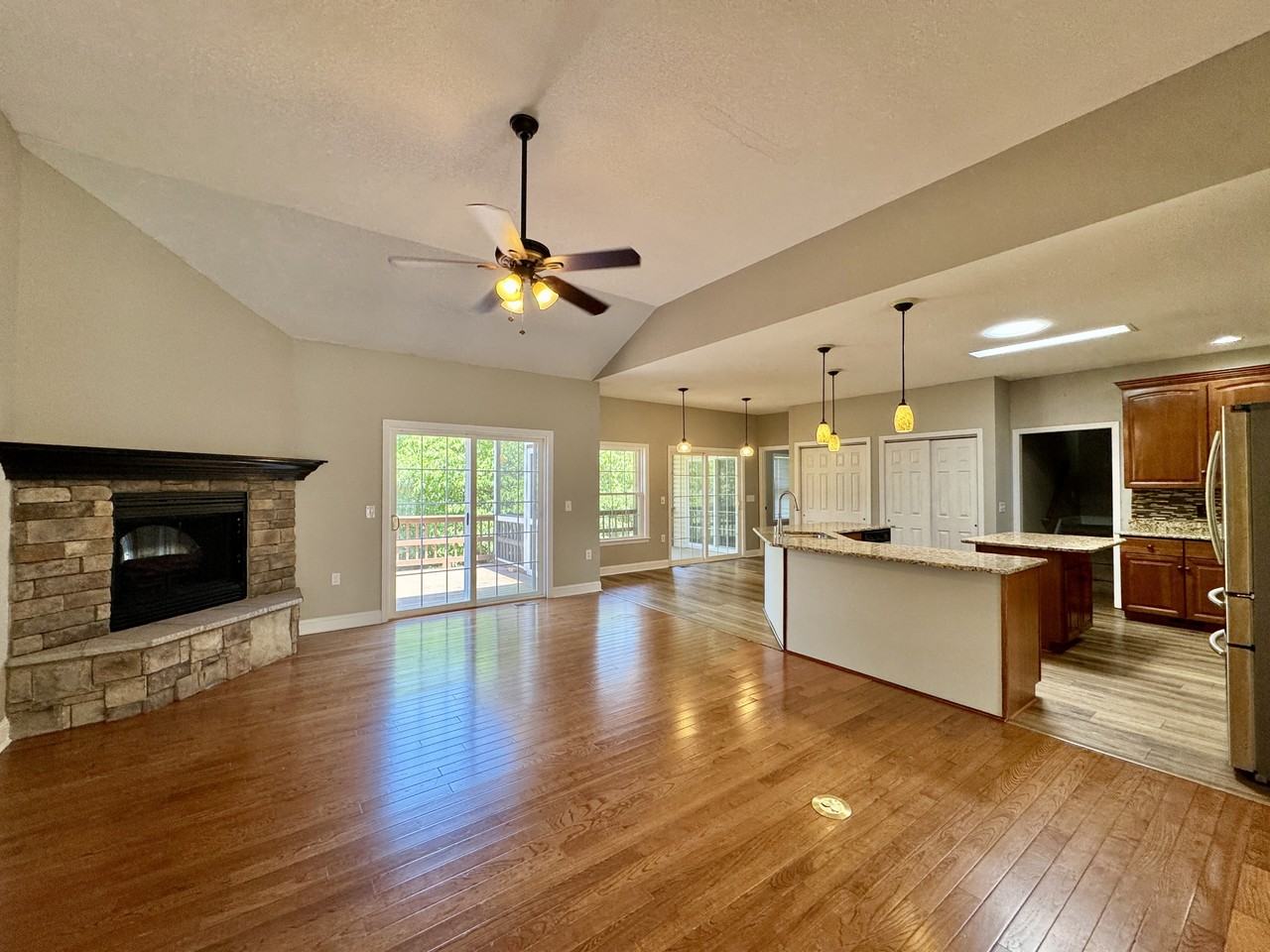 513 Tanasi Cir #1 - Photo 5 of 36