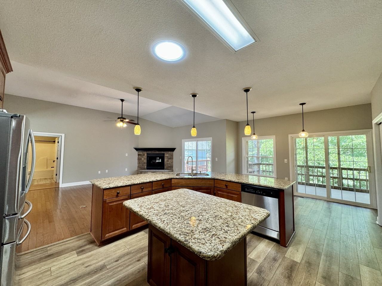513 Tanasi Cir #1 - Photo 7 of 36