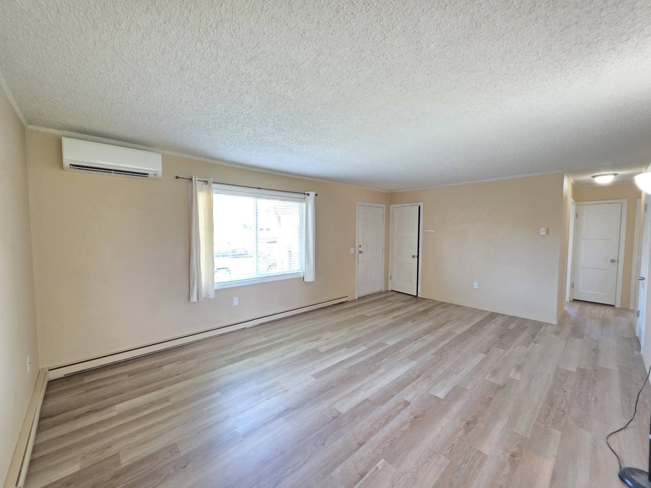 1218 Mcpherson Ave #1 - Photo 7 of 39