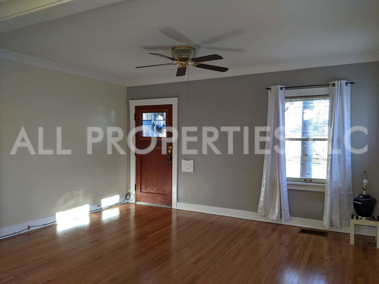 557 S Race St #1 - Photo 6 of 49