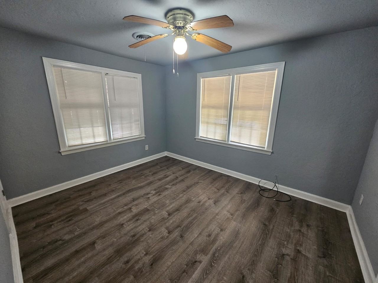 2107 Nw Baltimore Ave #1 - Photo 3 of 9