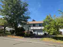 featured image of 2116 Meadowlark Dr #SFH