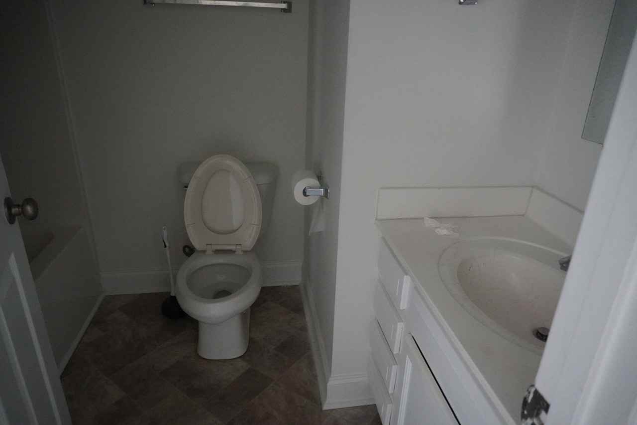 308 N 30th St #1 - Photo 4 of 5