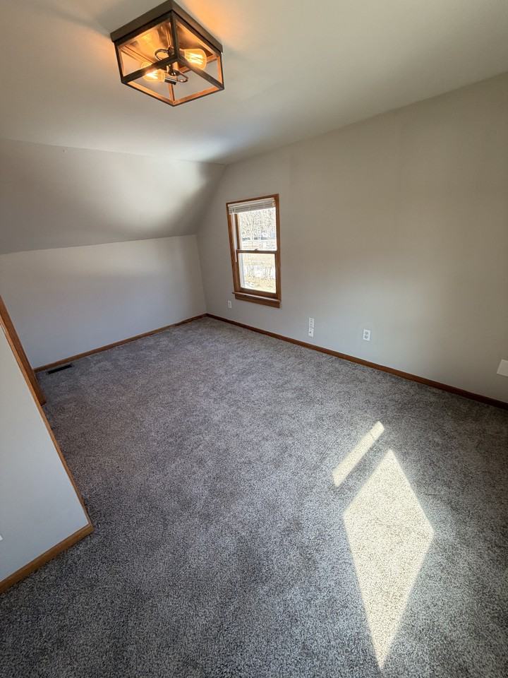 6909 Lakeview Dr #1 - Photo 7 of 10