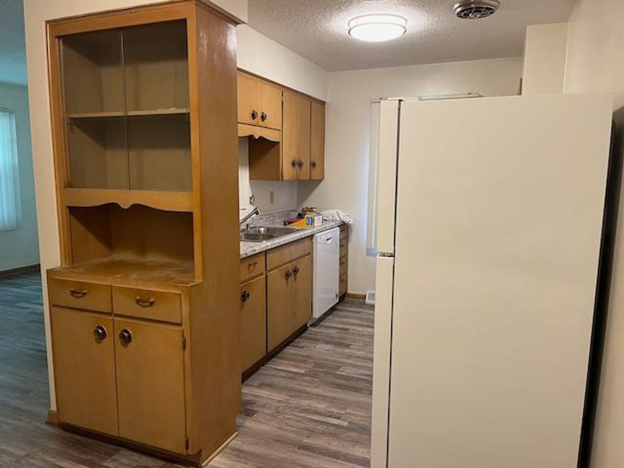 4132 39th Pl - Photo 4 of 8