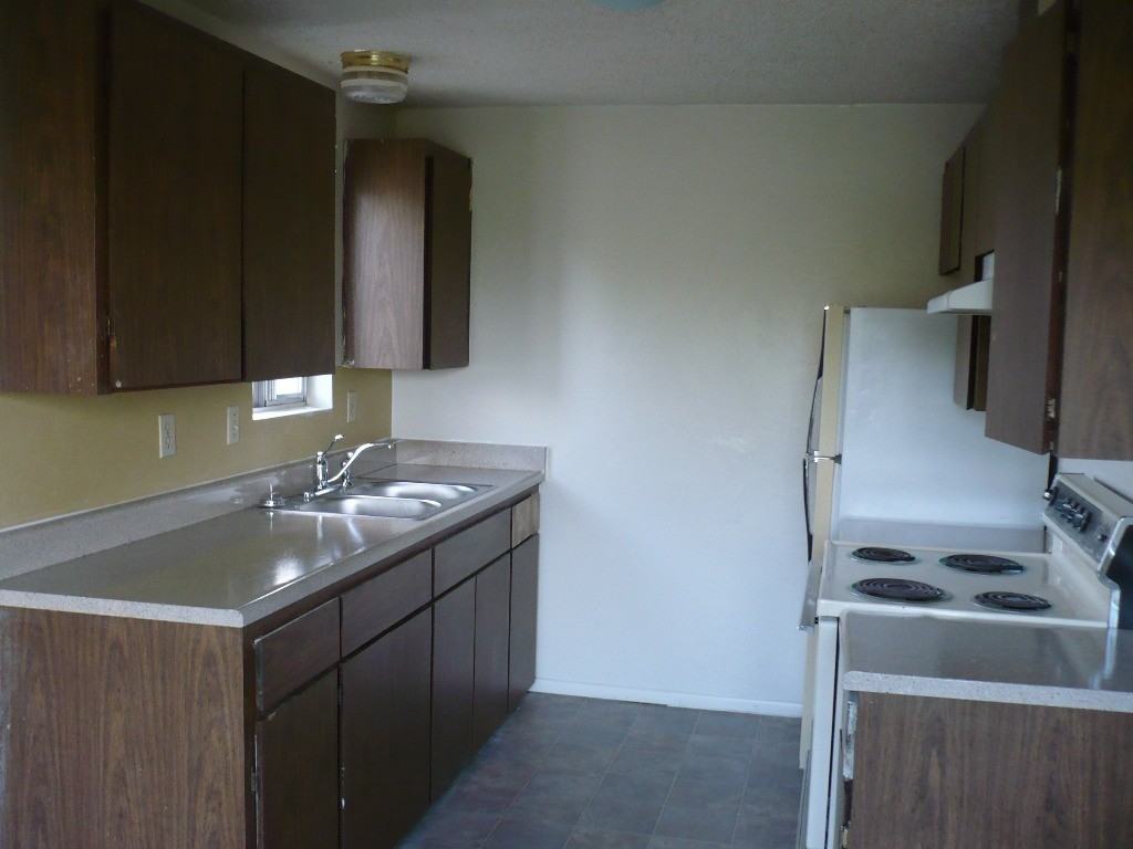 2780 Edison St - Photo 5 of 11