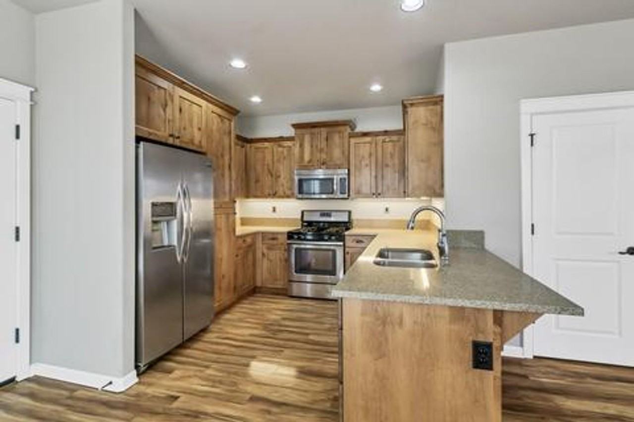 20774 Ne Sierra Dr - Photo 4 of 16