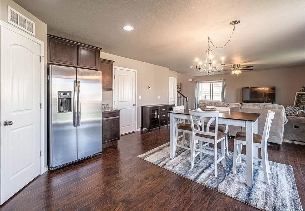 8884 Vanderwood Rd - Photo 5 of 38