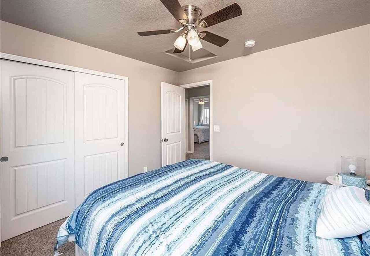 8884 Vanderwood Rd - Photo 4 of 38