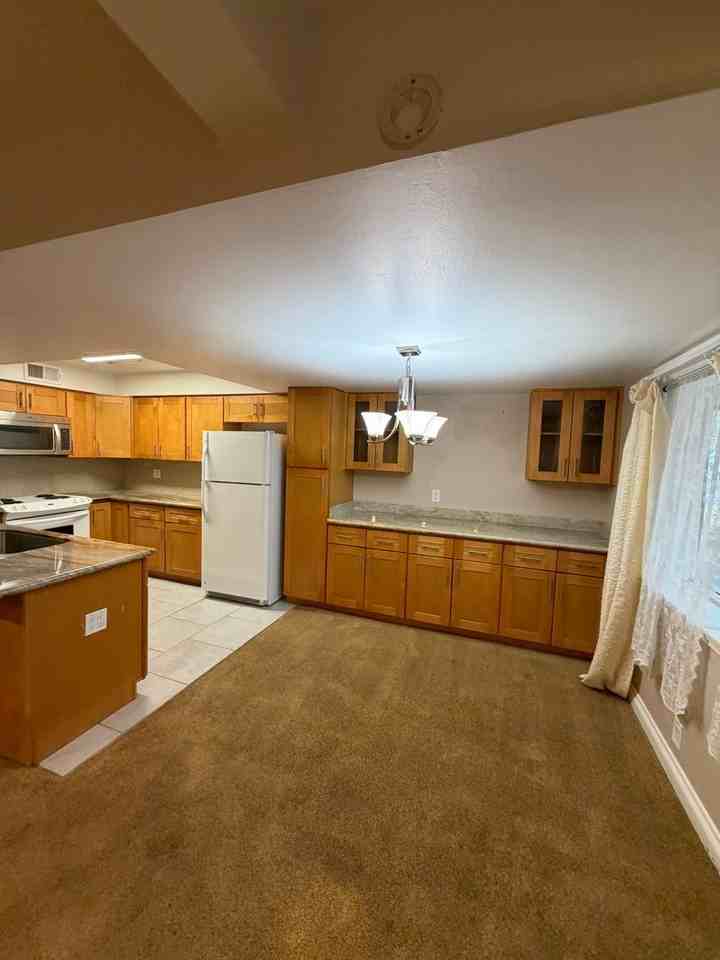 1128A Herbert Ave - Photo 5 of 11