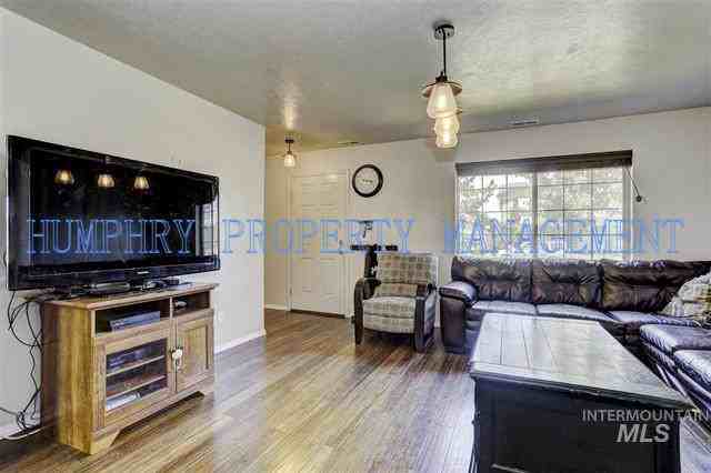 9963 W Tilmont St - Photo 4 of 24