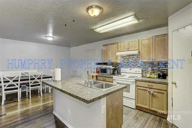 9963 W Tilmont St - Photo 7 of 24
