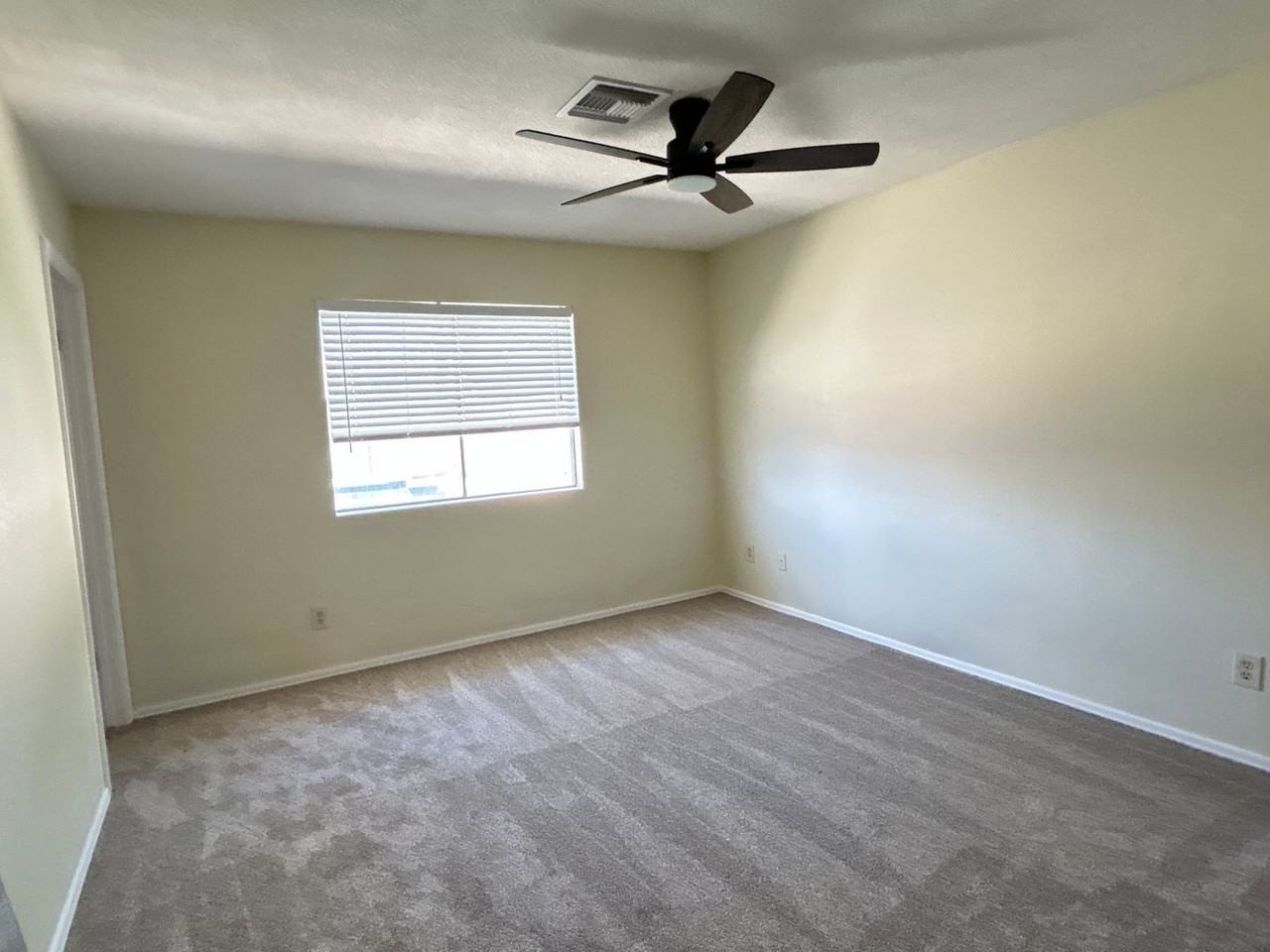 9002 W Malapai Dr - Photo 3 of 18