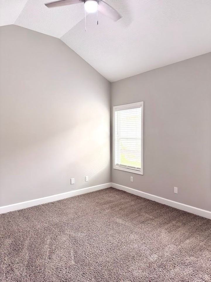 167 Austin Ryan Dr - Photo 7 of 19