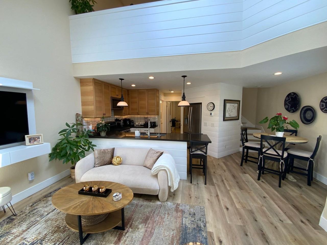 217 Elm Ave - Photo 6 of 27