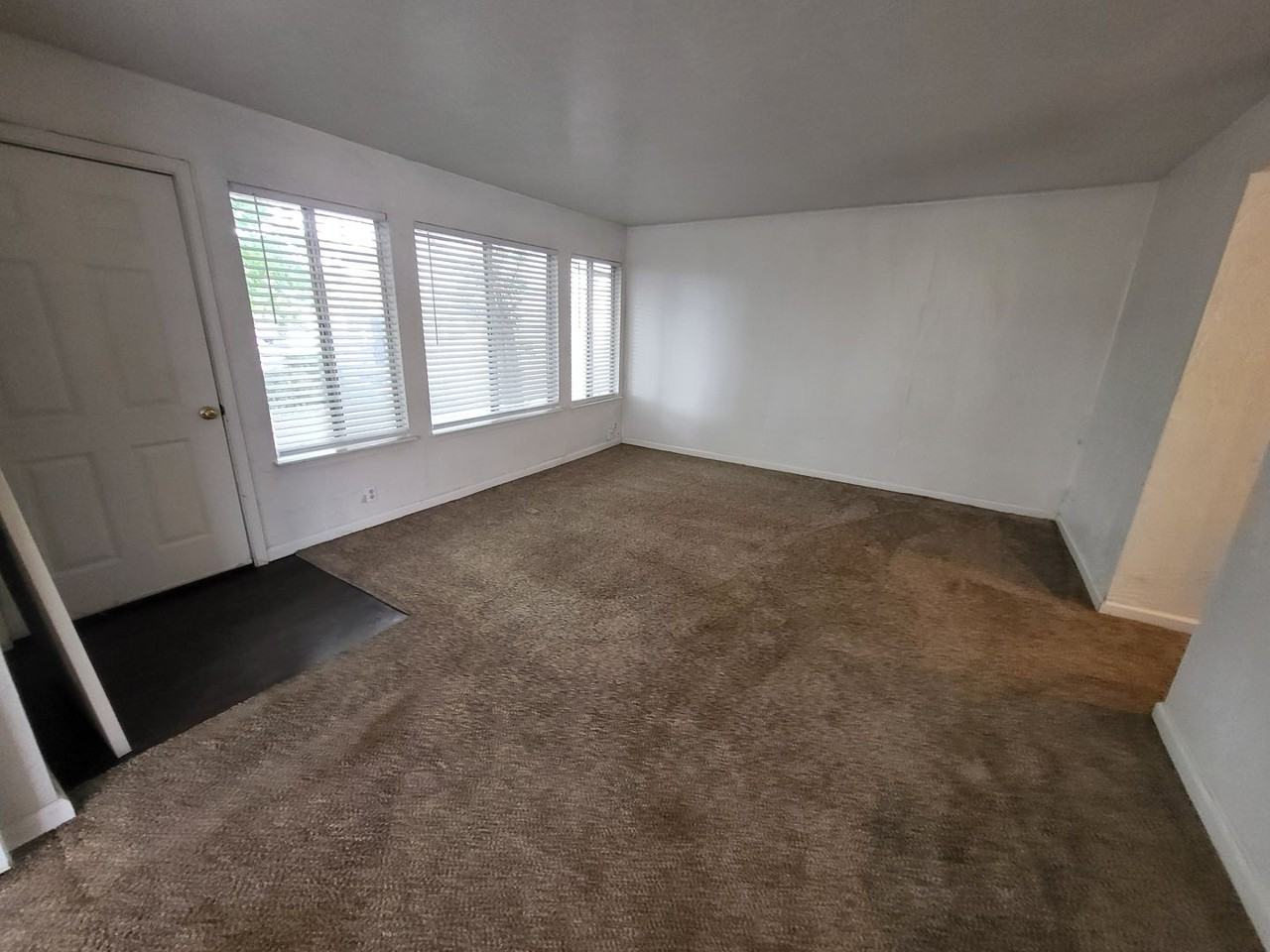 2 Castle Way - Photo 2 of 5