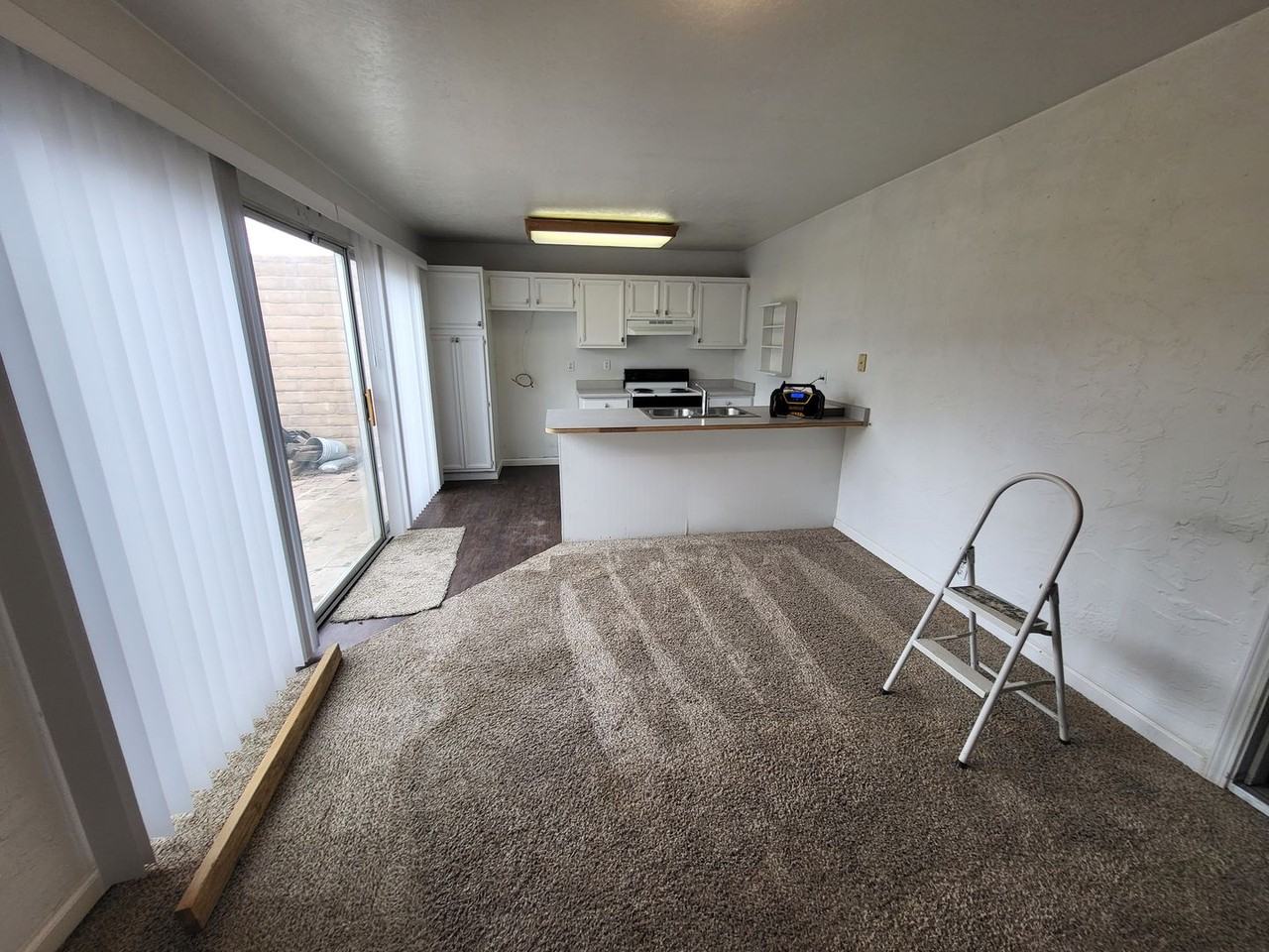 2 Castle Way - Photo 3 of 5