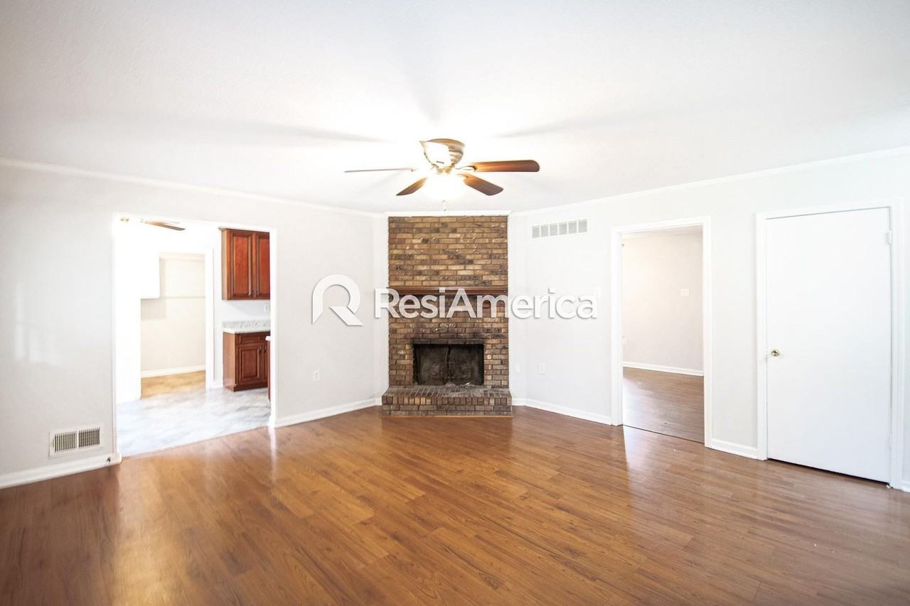 3922 N Heatherhill Dr - Photo 2 of 19