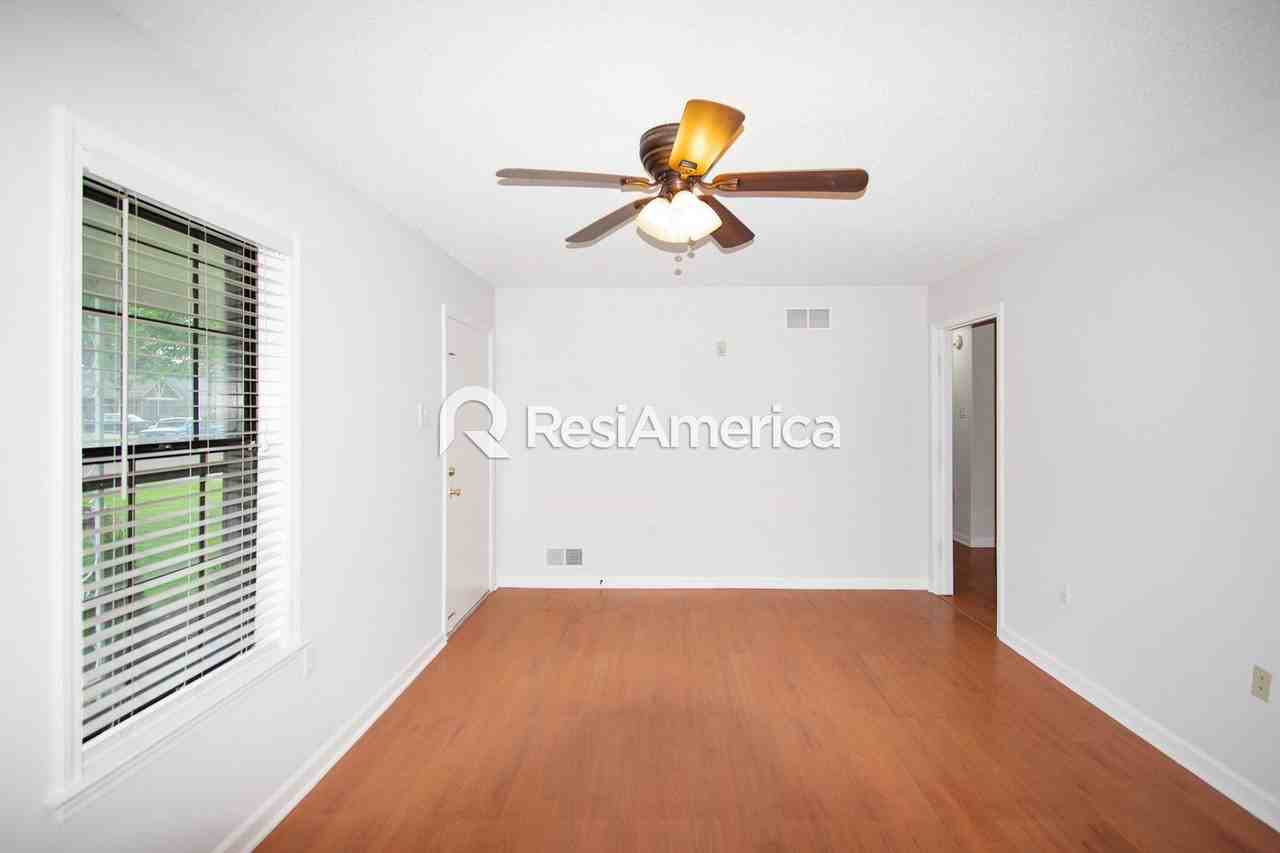 3922 N Heatherhill Dr - Photo 4 of 19