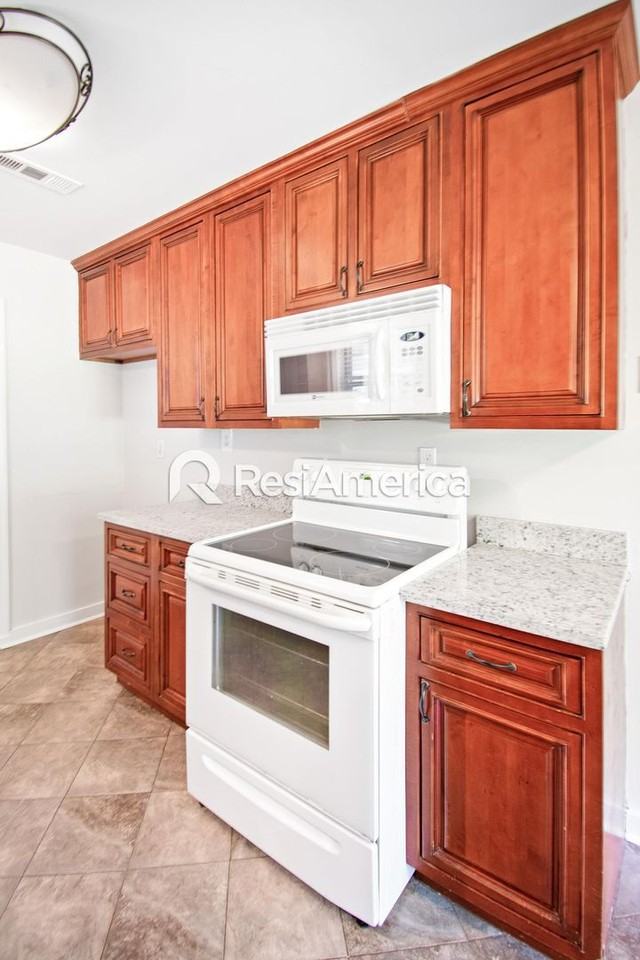 3922 N Heatherhill Dr - Photo 7 of 19