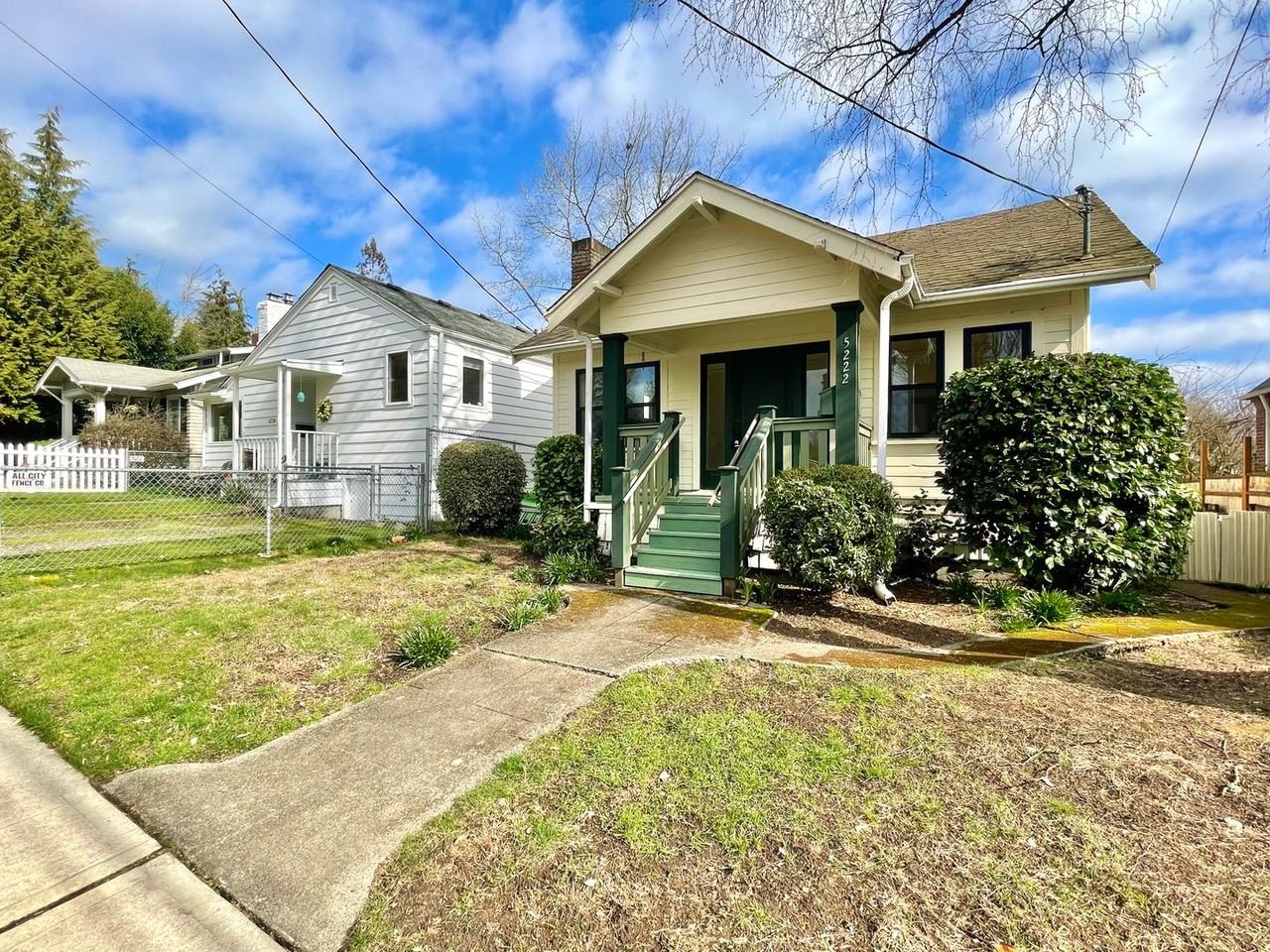 5222 35th Ave Ne - Photo 3 of 28