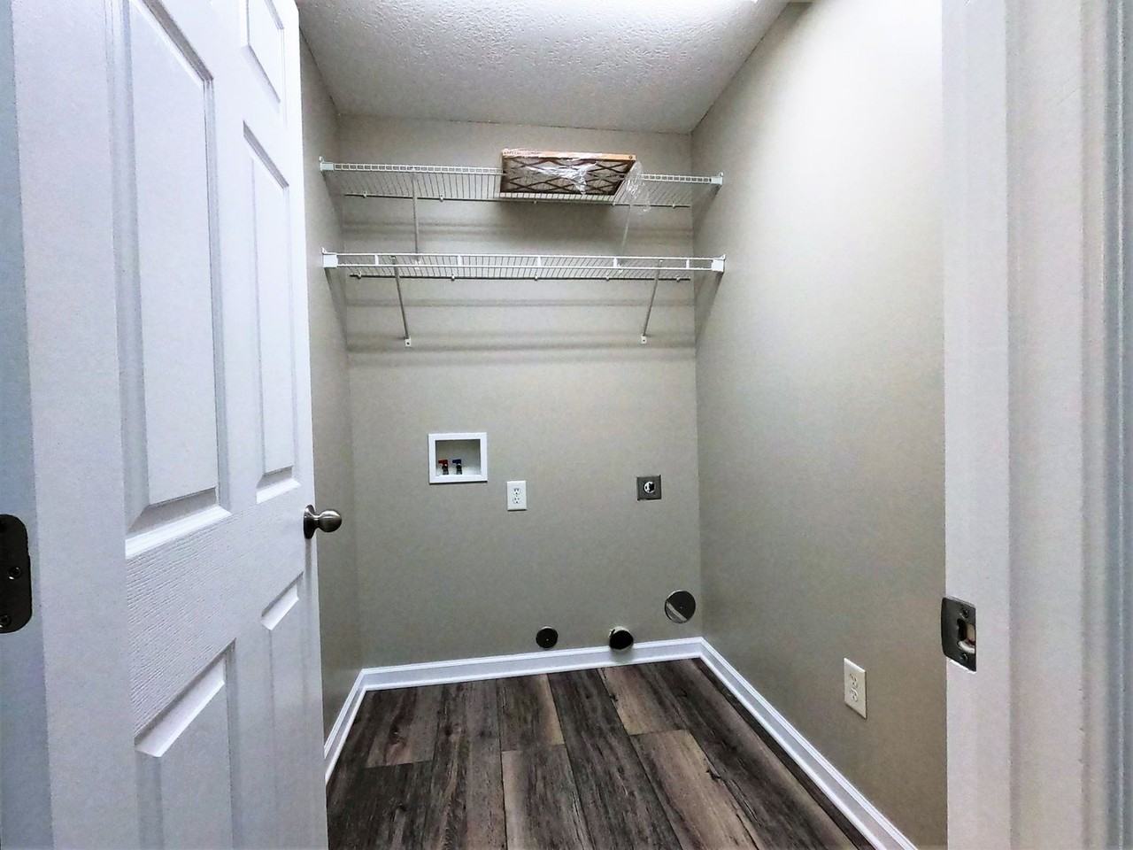 1625 Maple View Way - Photo 6 of 13