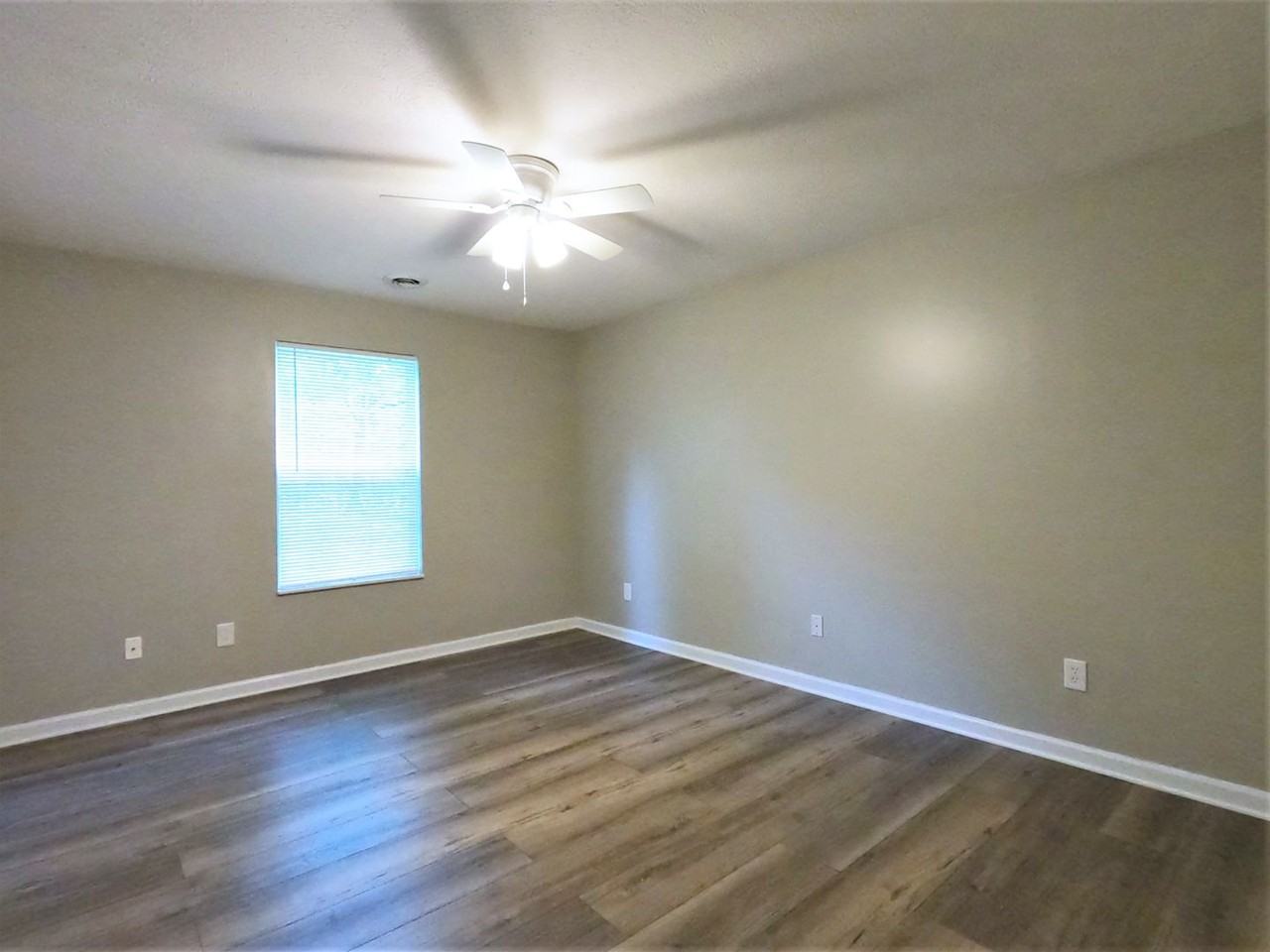 1625 Maple View Way - Photo 7 of 13